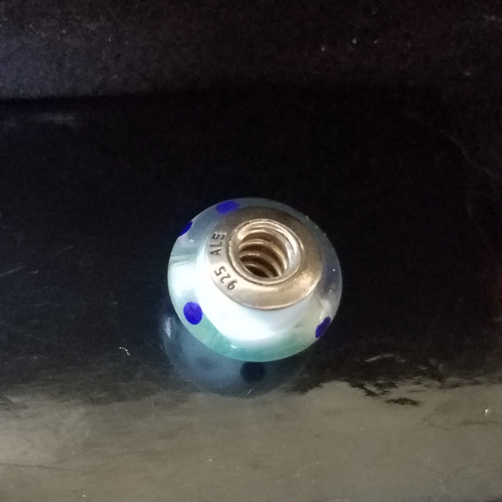 Pandora Charm (blue dot) - Picture 5 of 5